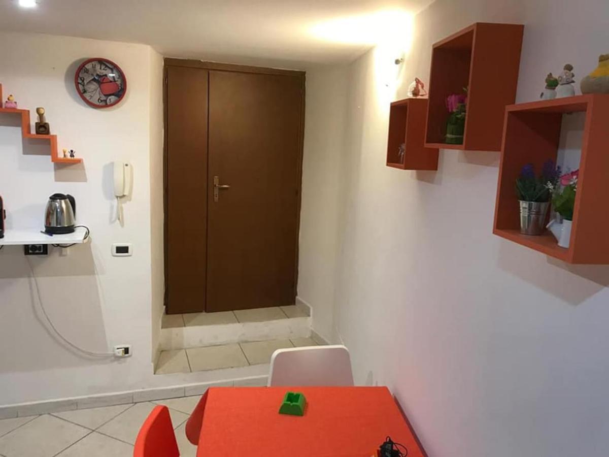 La Casetta Di Sara Palermo Buitenkant foto